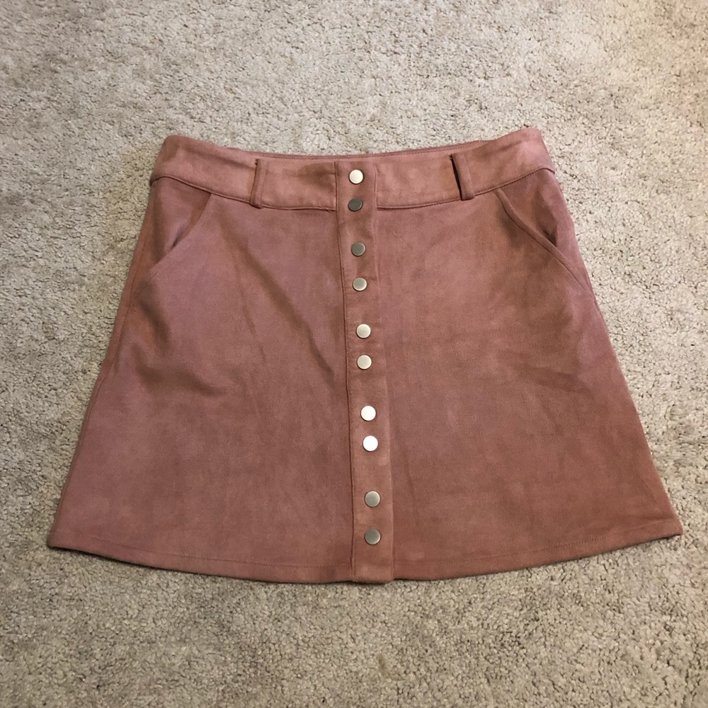 Light pink skirt!